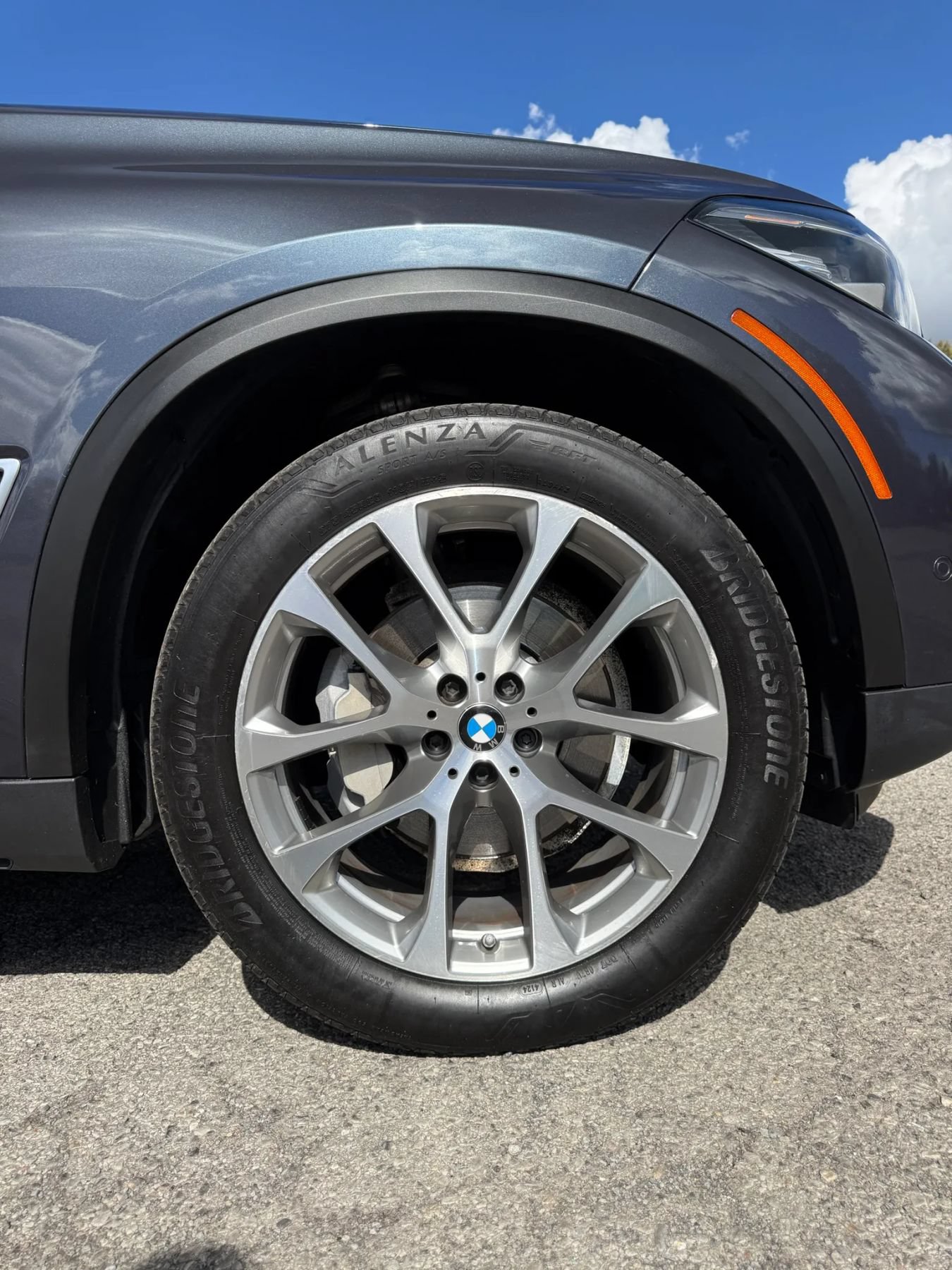 Used 2022 BMW X5 xDrive40i w/ Premium Package AWD/4WD image 38