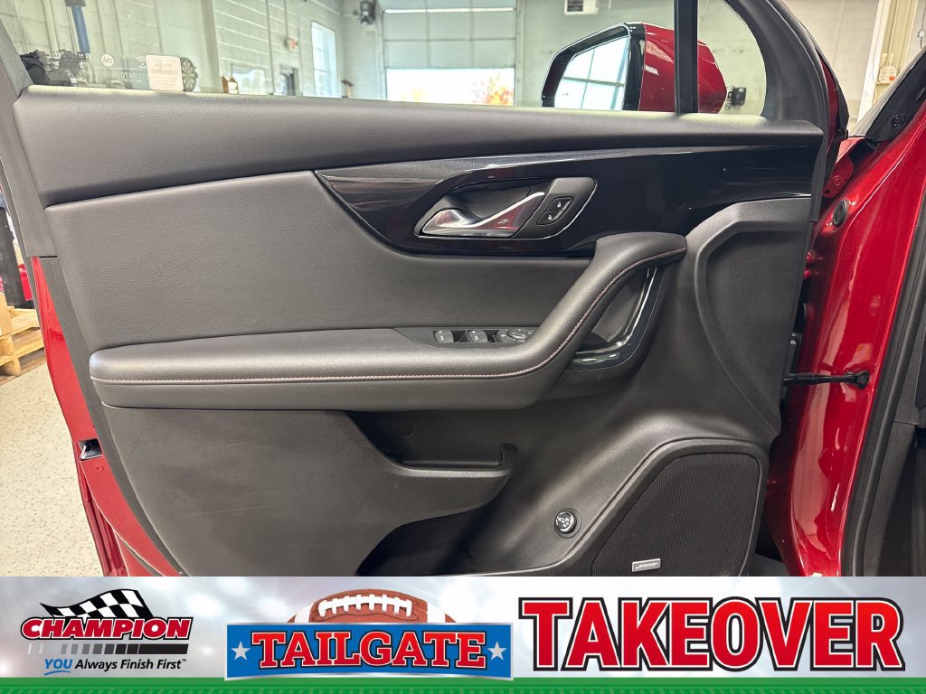 Used 2023 Chevrolet Blazer RS FWD image 13