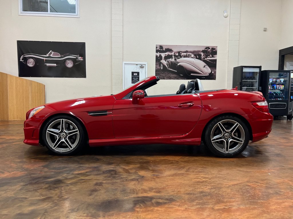 Used 2016 Mercedes-Benz SLK 350 image 13