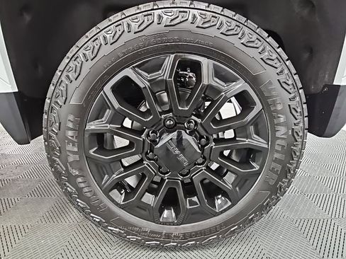 New 2026 GMC Sierra 2500 Denali w/ Denali Reserve Package image 43