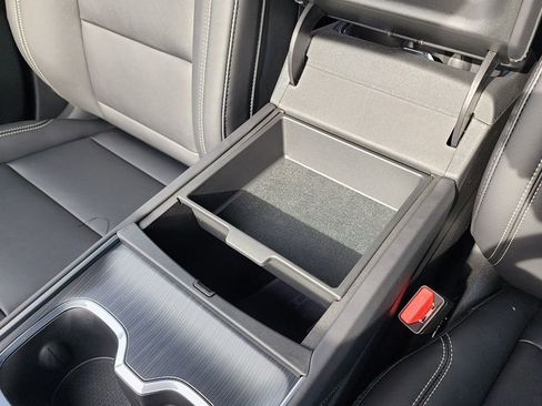 New 2026 GMC Acadia Elevation w/ Black Edition FWD image 33