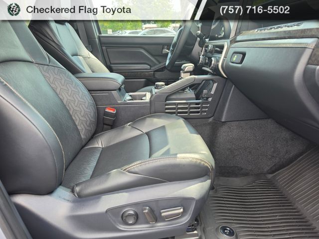 Used 2025 Toyota Tacoma Limited AWD/4WD image 27