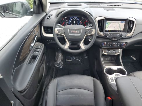 Used 2024 GMC Terrain Denali w/ Denali Premium Package AWD/4WD image 16