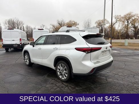 Used 2022 Toyota Highlander Limited image 4