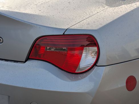 Used 2006 BMW M Roadster image 12