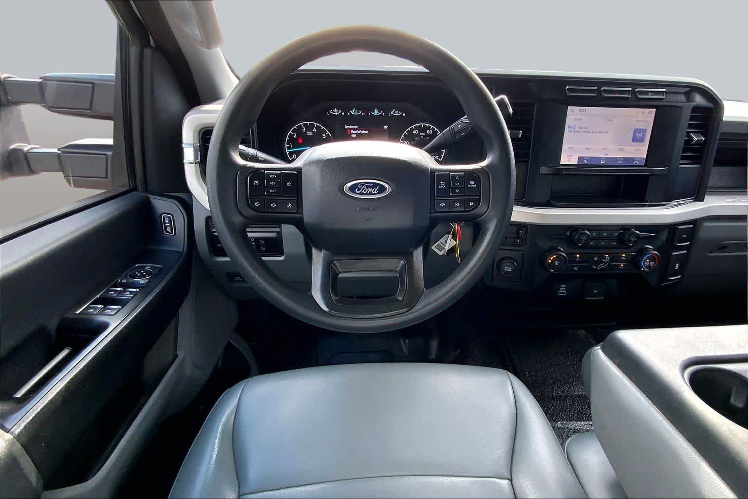 Used 2024 Ford F250 XL RWD image 5