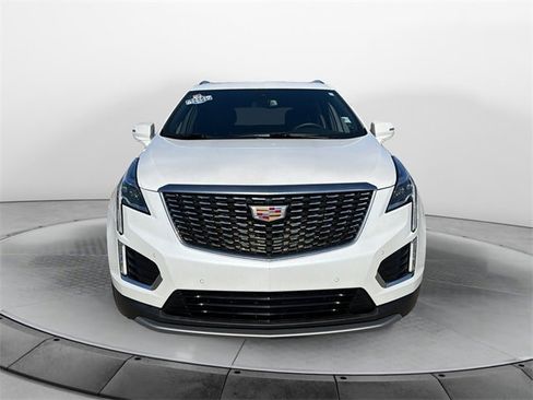 Certified 2025 Cadillac XT5 Premium Luxury image 2