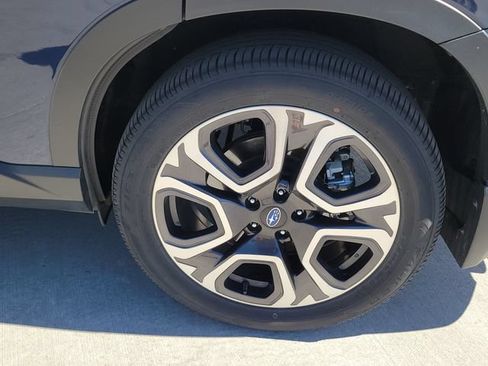 Used 2023 Subaru Ascent Limited AWD/4WD image 15
