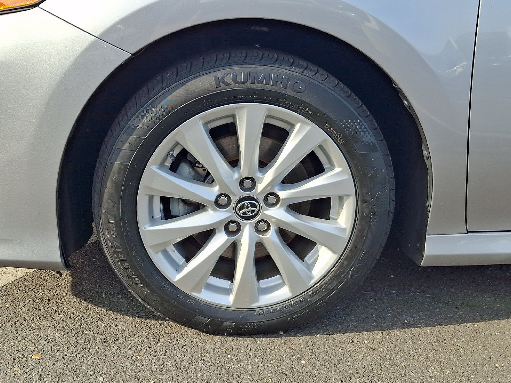 Certified 2018 Toyota Camry LE w/ Convenience Package FWD image 8