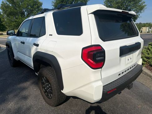 Used 2025 Toyota 4Runner SR5 RWD image 7