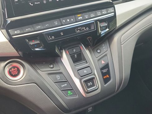 Used 2025 Honda Odyssey Sport-L image 27