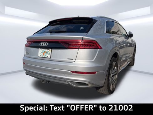 Used 2019 Audi Q8 Prestige w/ Luxury Package AWD/4WD image 19