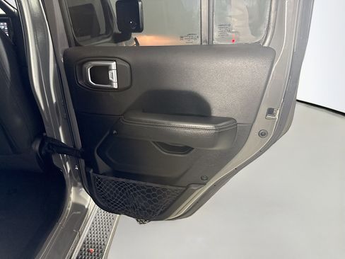 Used 2021 Jeep Wrangler Unlimited Sahara AWD/4WD image 28