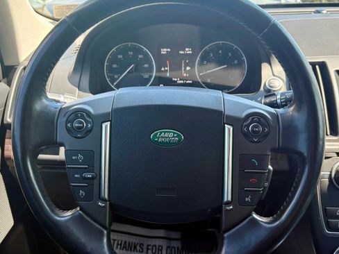 Used 2014 Land Rover LR2 HSE image 29
