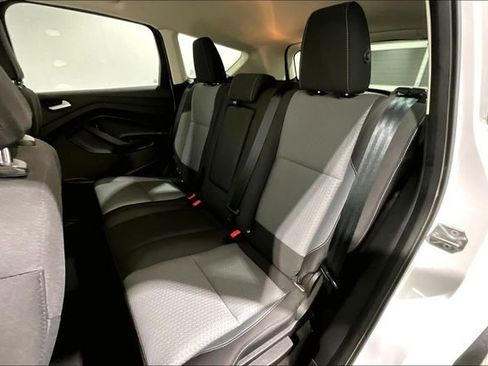 Used 2018 Ford Escape SE image 23