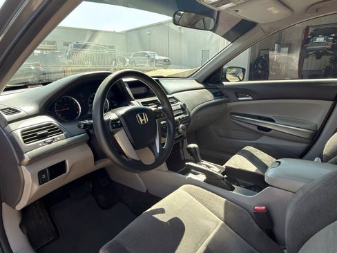 Used 2010 Honda Accord EX image 11