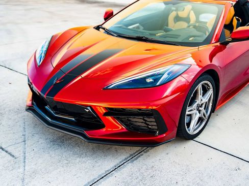 Used 2021 Chevrolet Corvette Stingray Premium Conv w/ Z51 Performance Package RWD image 11