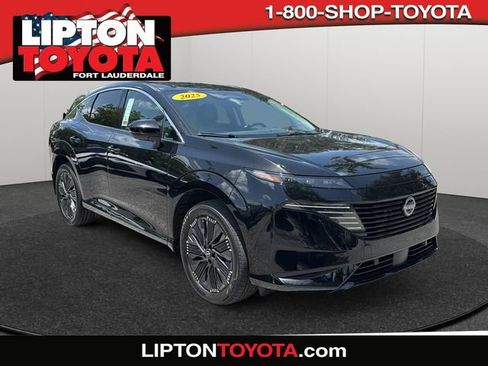 Used 2025 Nissan Murano Platinum w/ Cargo Package AWD/4WD image 1