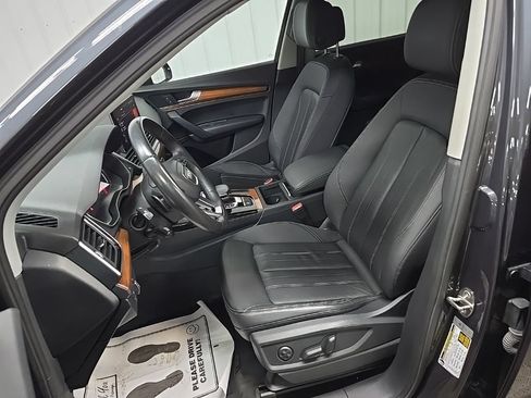 Used 2021 Audi Q5 2.0T Premium w/ Convenience Package AWD/4WD image 30