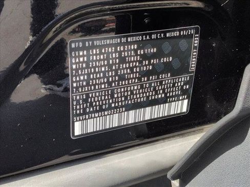 Used 2025 Volkswagen Tiguan SE FWD image 27