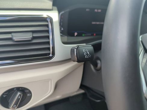 Used 2021 Volkswagen Atlas SEL FWD image 20