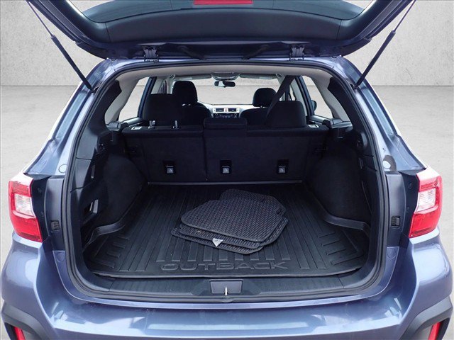 Used 2018 Subaru Outback 2.5i AWD/4WD image 8