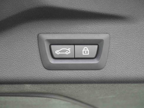 Used 2022 BMW X7 xDrive40i image 40