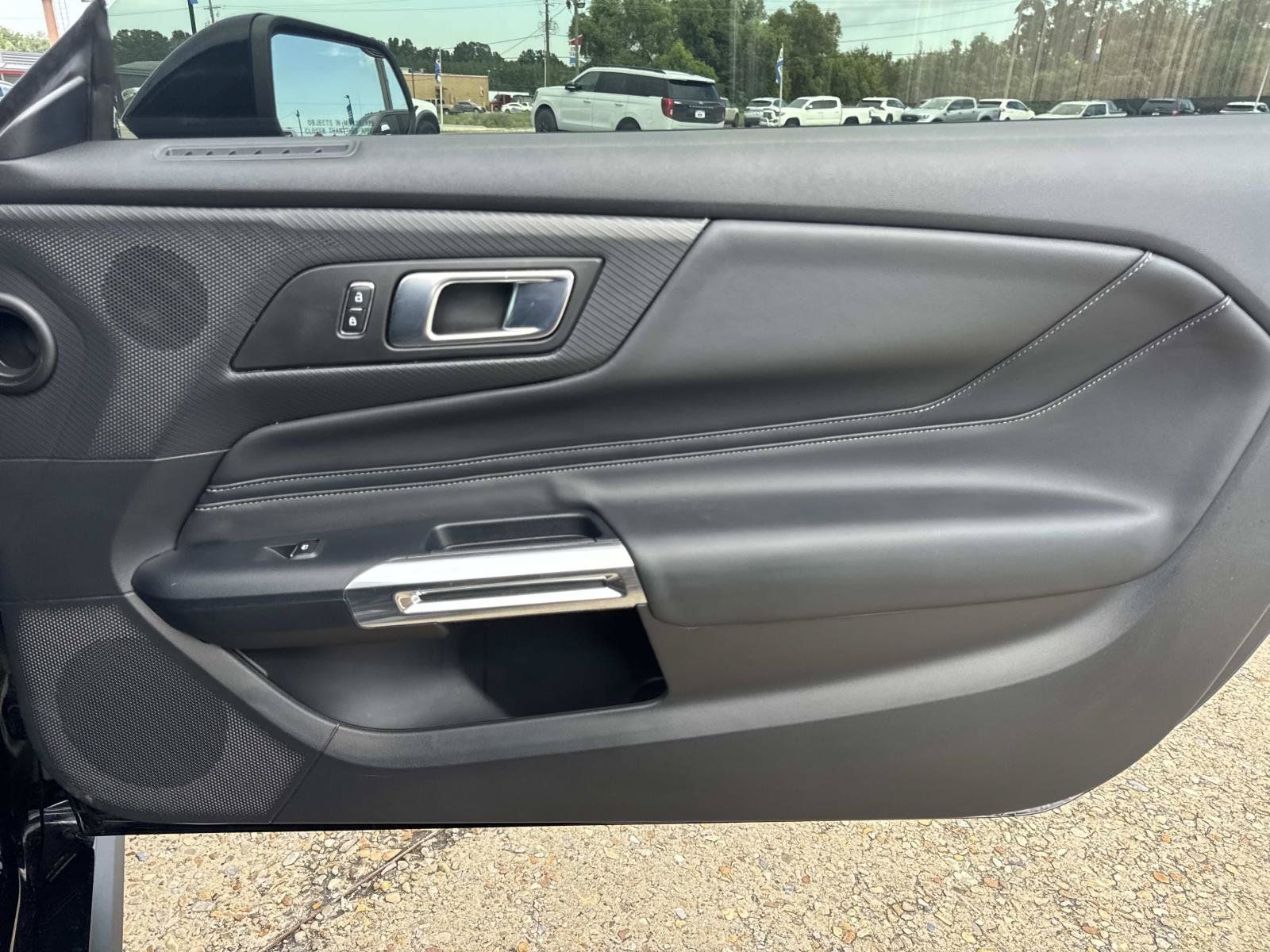 Used 2025 Ford Mustang GT Premium RWD image 13