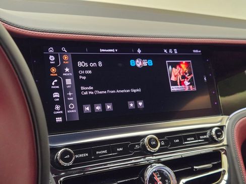 Certified 2023 Bentley Flying Spur V8 AWD/4WD image 37