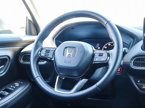 Used 2026 Honda HR-V EX-L image 17