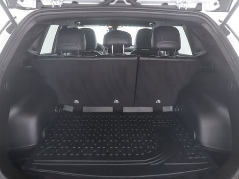 Used 2025 Jeep Compass Latitude image 26