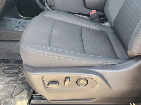 Used 2025 Chevrolet Silverado 1500 Custom image 23