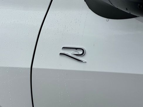 Used 2026 Volkswagen Tiguan SEL R-Line image 25