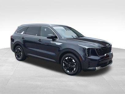 Used 2025 Kia Sorento S