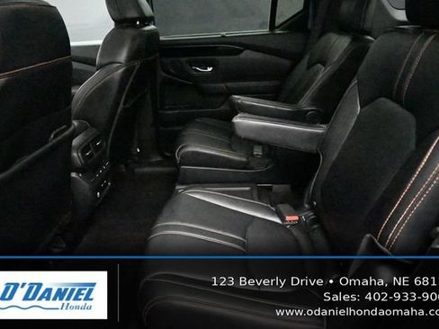 Used 2024 Honda Pilot TrailSport image 36