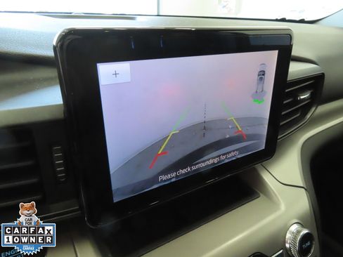 Used 2022 Ford Explorer XLT image 19