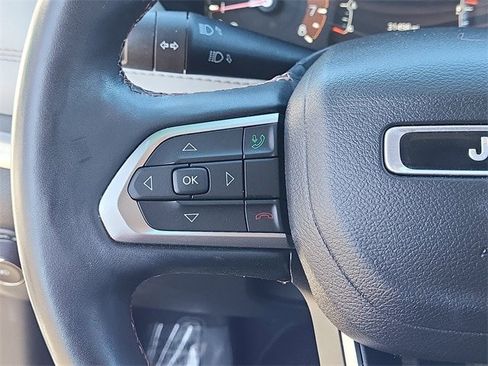 Used 2022 Jeep Compass Limited w/ Sun and Sound Group image 12