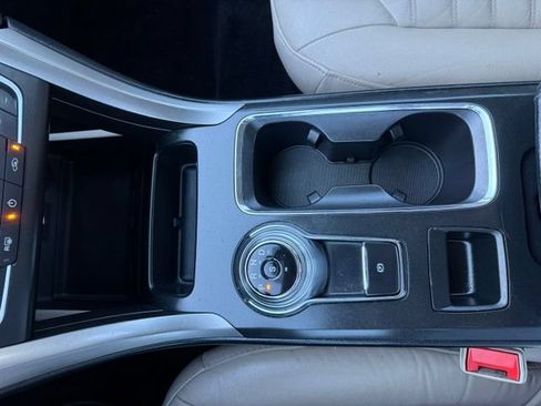 Used 2017 Ford Fusion SE w/ Fusion SE Technology Package AWD/4WD image 28