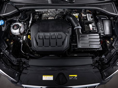 Certified 2022 Audi Q3 2.0T Premium w/ Convenience Package image 16