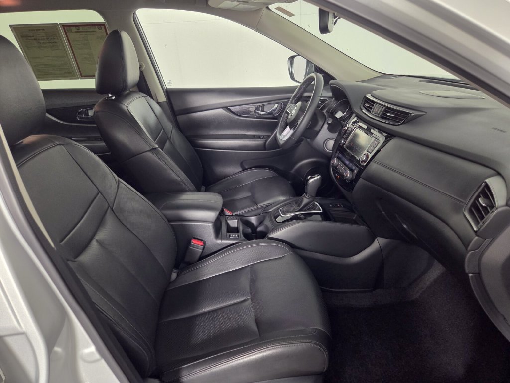 Used 2020 Nissan Rogue SL w/ Premium Package FWD image 31