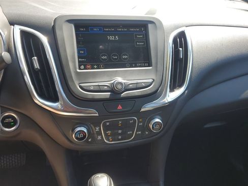 Used 2019 Chevrolet Equinox LT w/ Driver Convenience Package FWD image 17