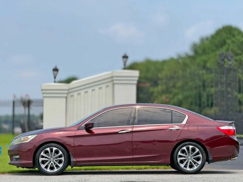 Used 2015 Honda Accord Sport image 7