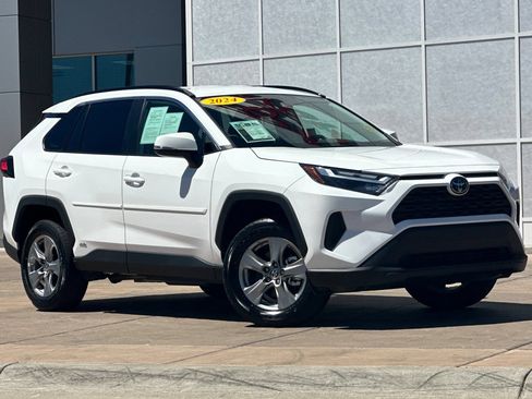 Used 2024 Toyota RAV4 LE AWD/4WD image 2