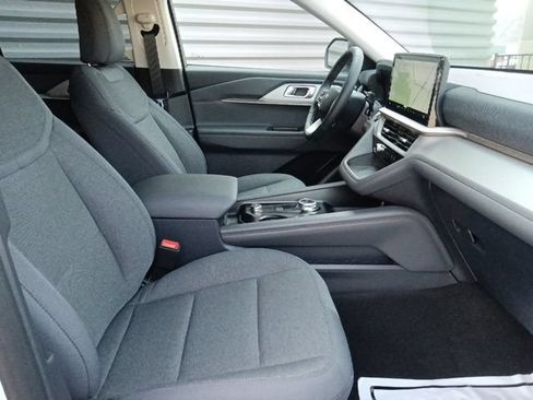 New 2026 Ford Explorer Active RWD image 34