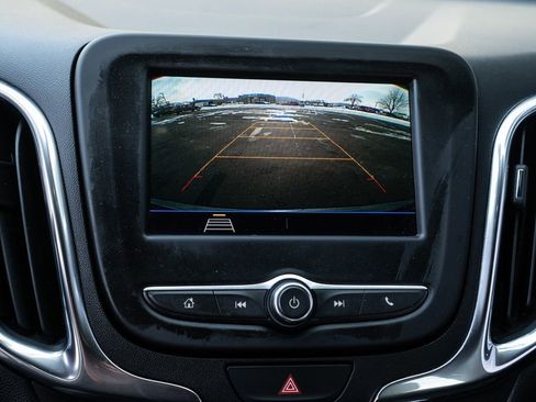 Used 2021 Chevrolet Equinox LT image 34