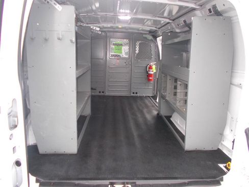 Used 2014 Ford E-250 and Econoline 250 w/ Power Group image 16