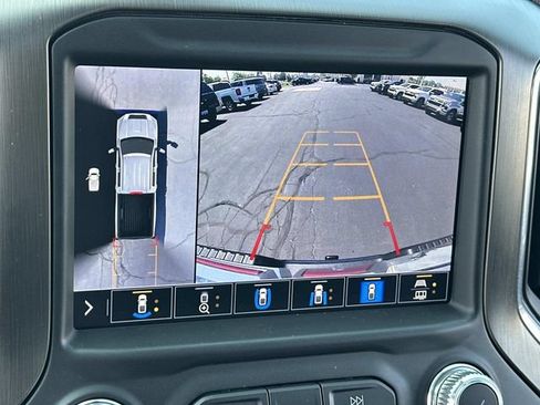 Used 2021 GMC Sierra 2500 AT4 w/ AT4 Preferred Package AWD/4WD image 14