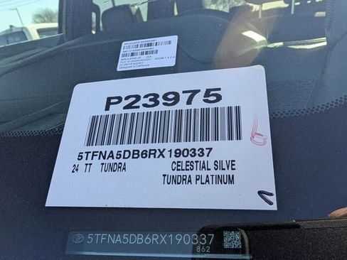 Used 2024 Toyota Tundra Platinum AWD/4WD image 35