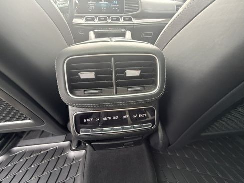 Used 2021 Mercedes-Benz GLE 63 AMG S image 32