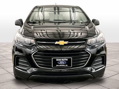Used 2020 Chevrolet Trax LS w/ Tint and Cruise Package FWD image 3